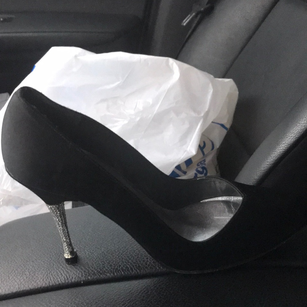 Black heel